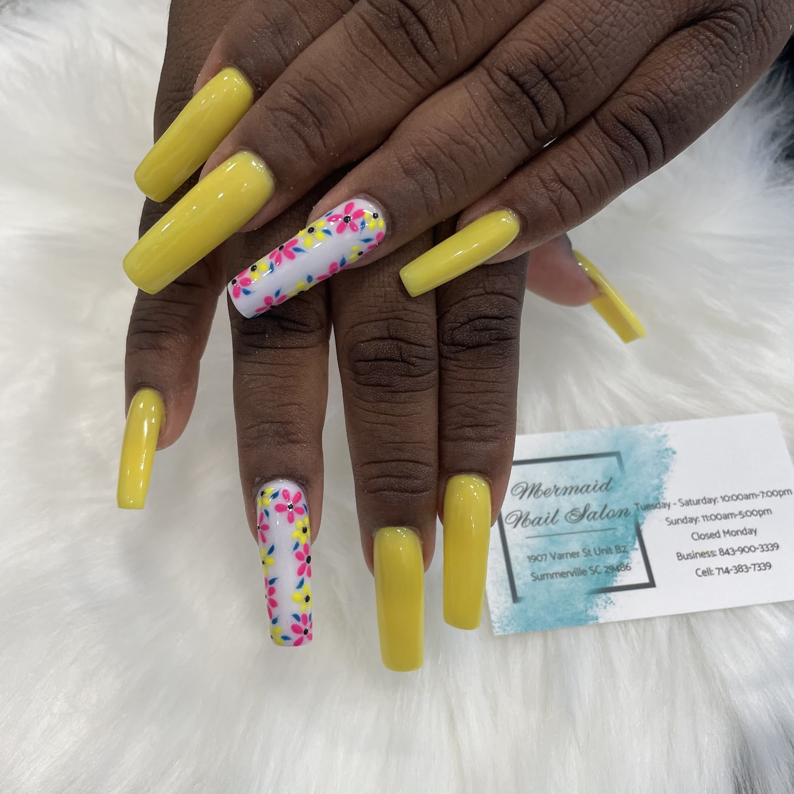 Mermaid Nail Salon nail photo 3